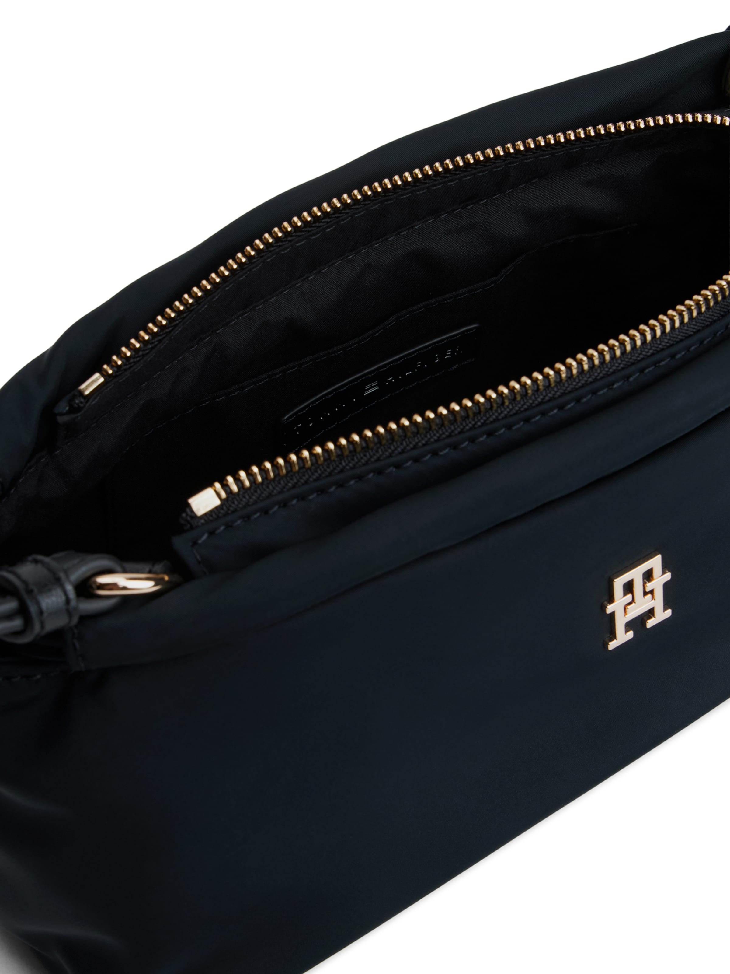 TOMMY HILFIGER Crossbody Bag in Black