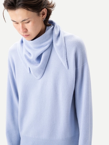 GOBI Cashmere Kaulaliina 'Unisex Triangular Cashmere Scarf' värissä sininen: etupuoli