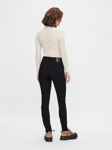 YAS Skinny Jeans 'Ayo' in Black