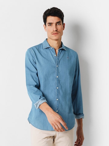 Scalpers Slim fit Button Up Shirt in Blue: front