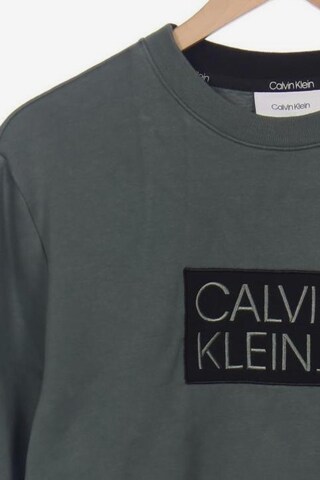 Calvin Klein Sweatshirt & Zip-Up Hoodie in M in Green