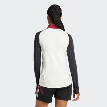 T-shirt fonctionnel 'Manchester United Tiro 24' ADIDAS PERFORMANCE en blanc
