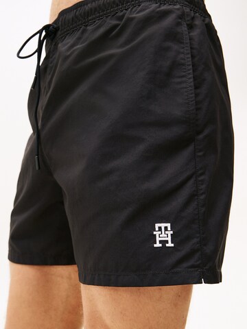 TOMMY HILFIGER Zwemshorts in Zwart