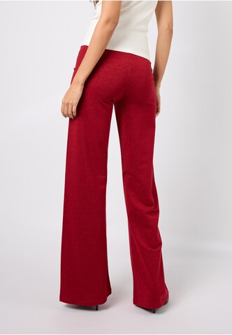 Wide leg Pantaloni 'Loui' di OH APRIL in rosso