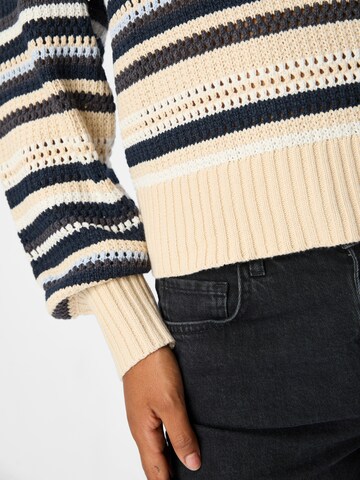 OBJECT Sweater 'OBJLola' in Beige