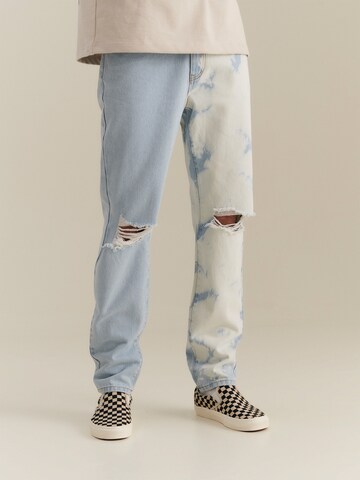 About You x Nils Kuesel Regular Jeans 'Gino' in Blue: front