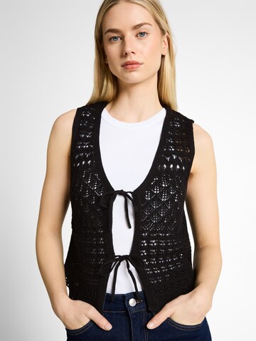 TOM TAILOR DENIM Knitted Vest in Black