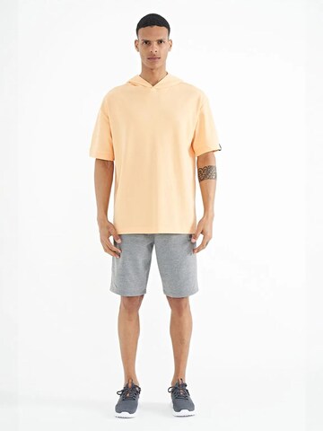 Tommy Life Shirt in Orange