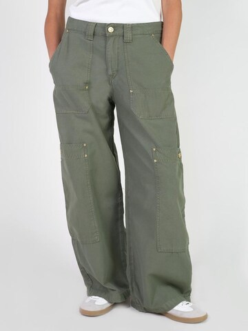 Le Temps Des Cerises Wide leg Cargobroek 'Holly' in Groen: voorkant