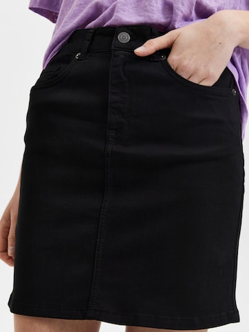 SELECTED FEMME Skirt 'SVAVA' in Black
