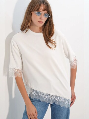 Bigdart - Blusa em branco
