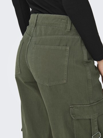 ONLY Regular Cargohose 'MALFY' in Grün