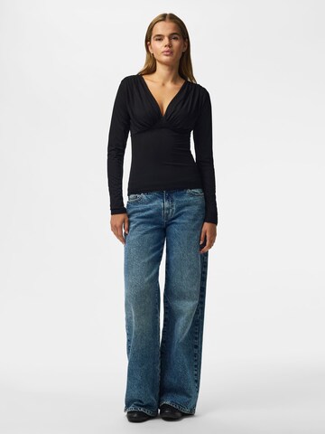 PIECES Shirt in Schwarz