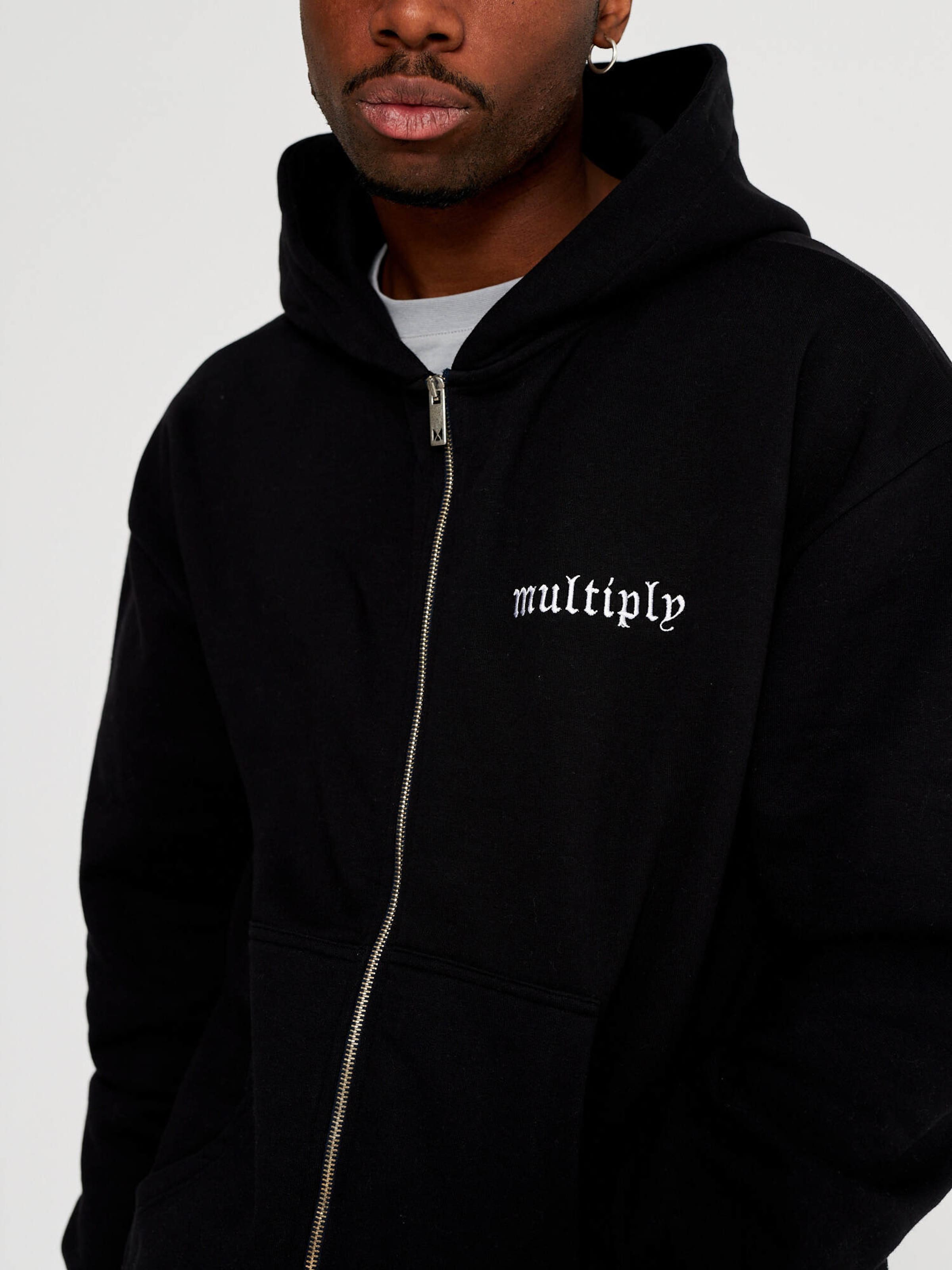 Männer Sweat Multiply Apparel Sweatjacke in Schwarz - AH60428 Männer Sweat Multiply Apparel Sweatjacke in Schwarz - AH60428