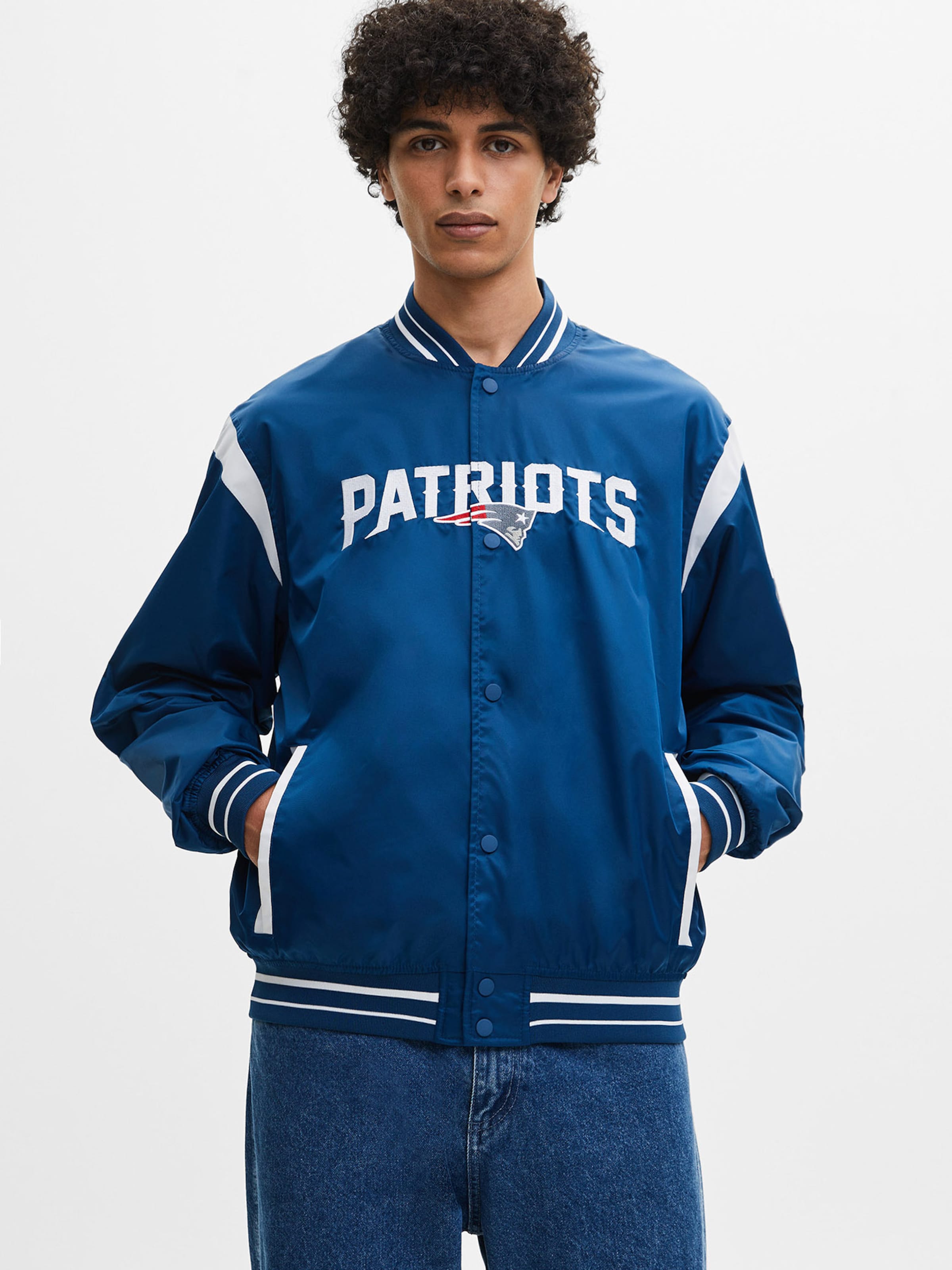 Pull Bear Between season jacket in Dark Blue ABOUT YOU