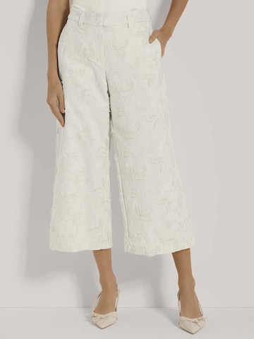 MADELEINE Wide leg Broek in Wit: voorkant