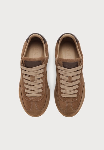Sneaker bassa di COMMA in marrone