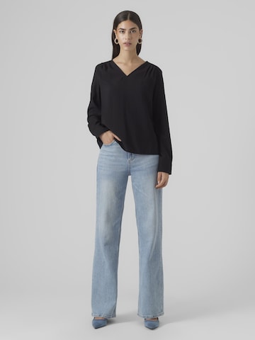 Vero Moda Petite Bluzka 'LENA' w kolorze czarny