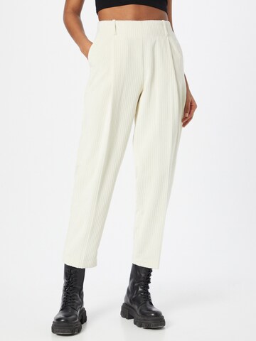 Pantaloni con pieghe di UNITED COLORS OF BENETTON in beige: frontale