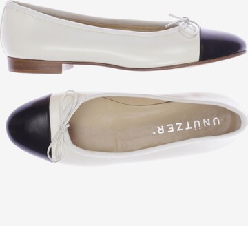 Unützer Flats & Loafers in 36 in White: front