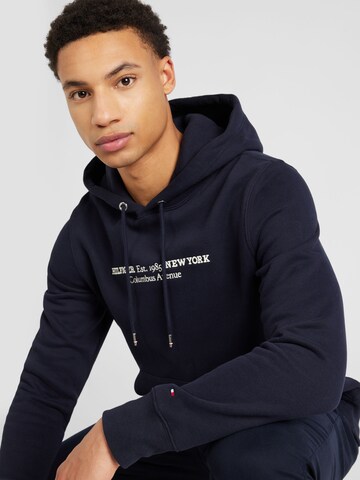 TOMMY HILFIGER Sweatshirt in Blauw