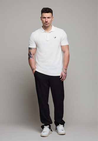 Distorted People Shirt 'Pique' in White