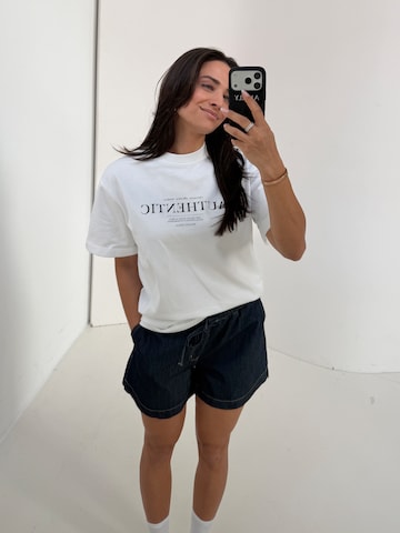 AMALY Μπλουζάκι σε λευκό