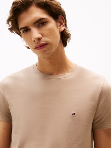 TOMMY HILFIGER Slim fit Μπλουζάκι σε μπεζ