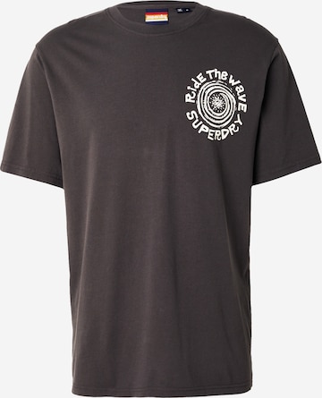 T-Shirt 'Outdoor Narrative' Superdry en gris : devant