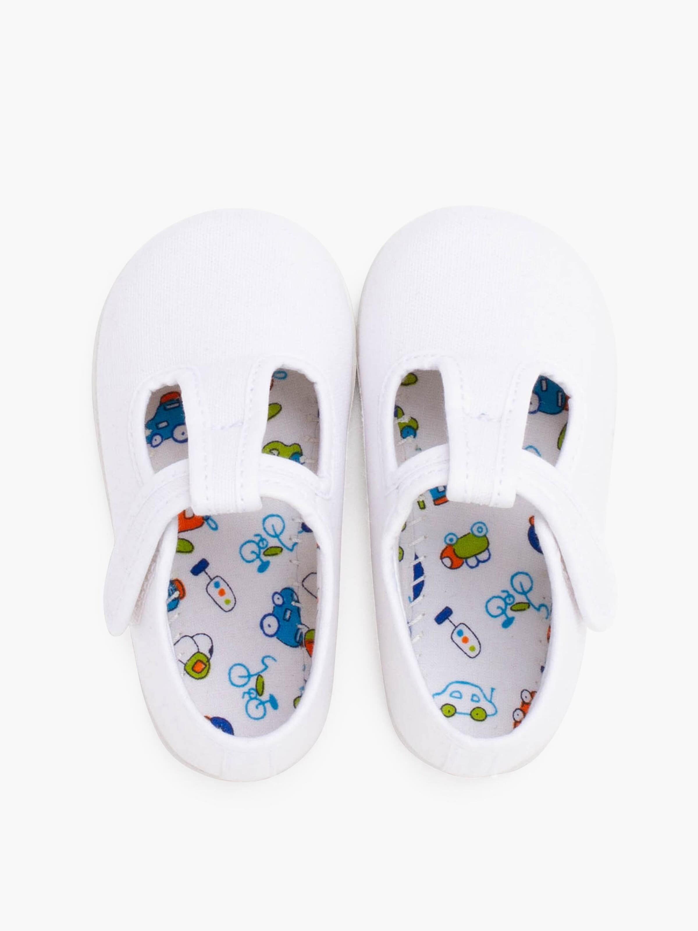 Pisamonas First-Step Shoes in White