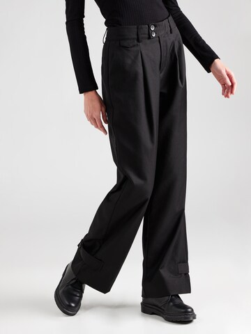 Wide leg Pantaloni con pieghe 'Joann' di Noella in nero: frontale