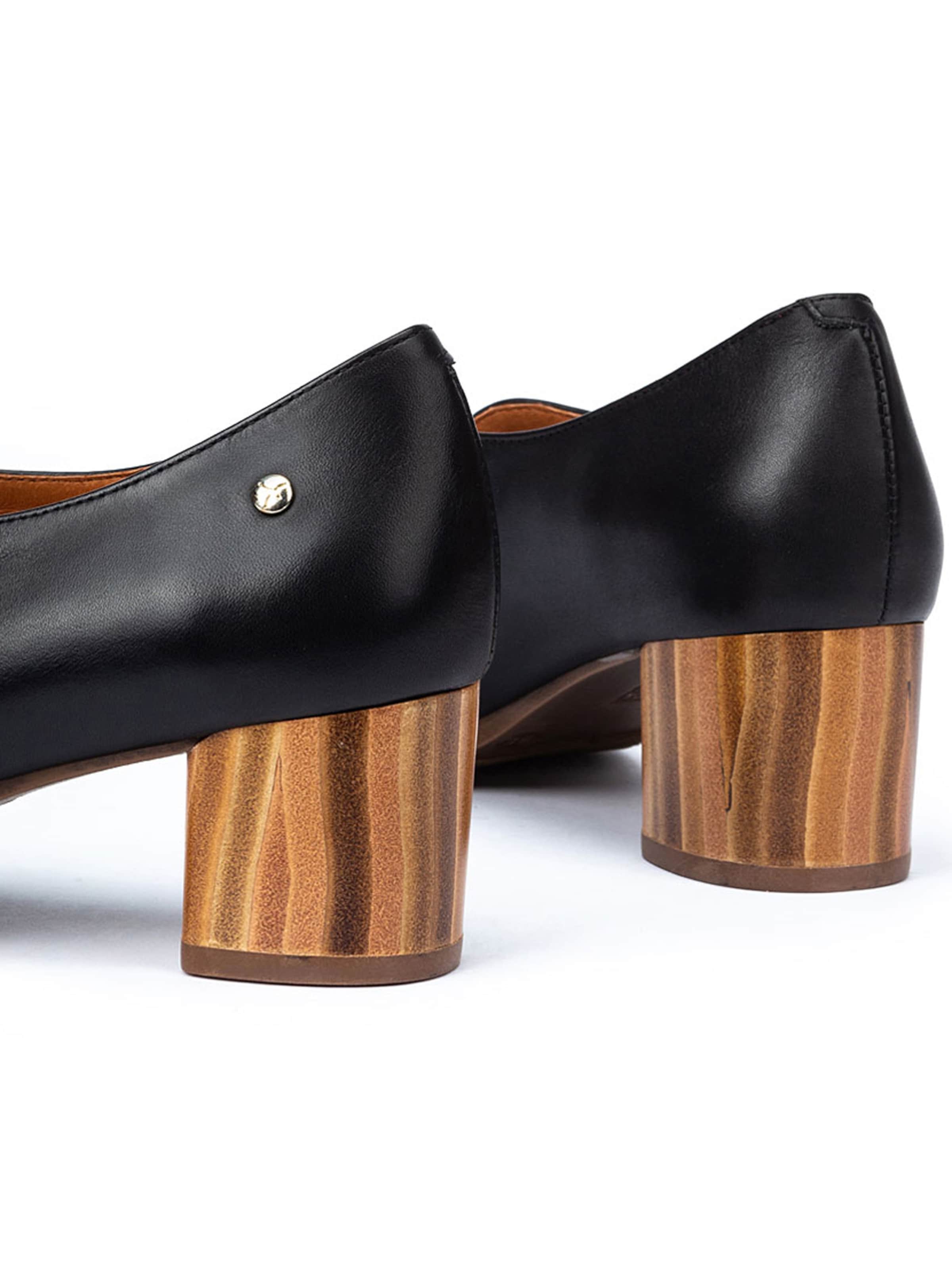 PIKOLINOS Официални дамски обувки 'Calafat' в черно