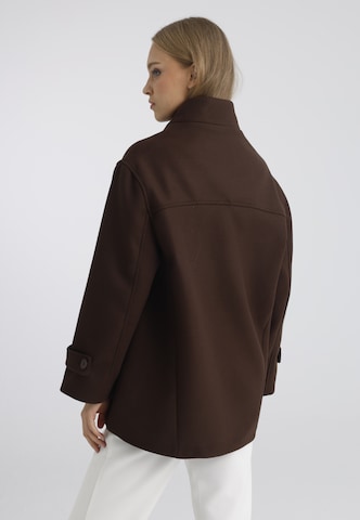 Felix Hardy Between-Season Jacket in Brown