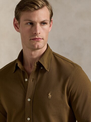 Polo Ralph Lauren Средняя посадка Рубашка в Коричневый
