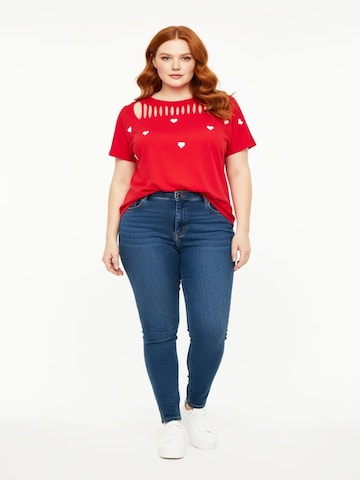 Shape Of You Shirt in Red: front