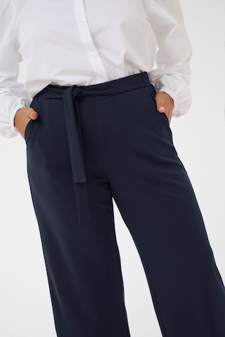 KAFFE CURVE - Loosefit Pantalón 'KCPheolo' en azul