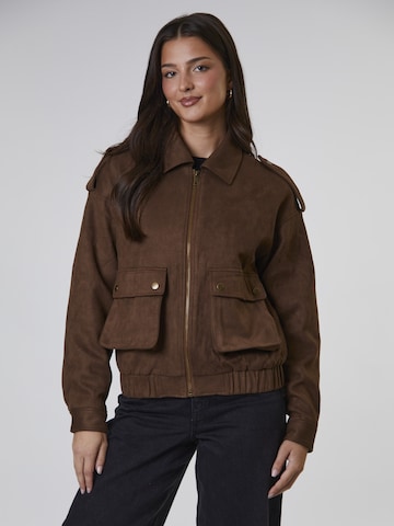 Veste mi-saison South Beach en marron : devant