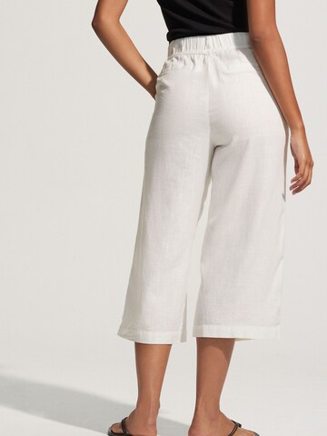 Next - Loosefit Pantalón en blanco