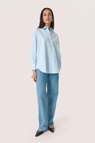 Chemisier 'Jani' SOAKED IN LUXURY en bleu