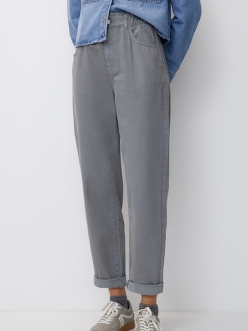 Pull&Bear Loose fit Jeans in Grey: front