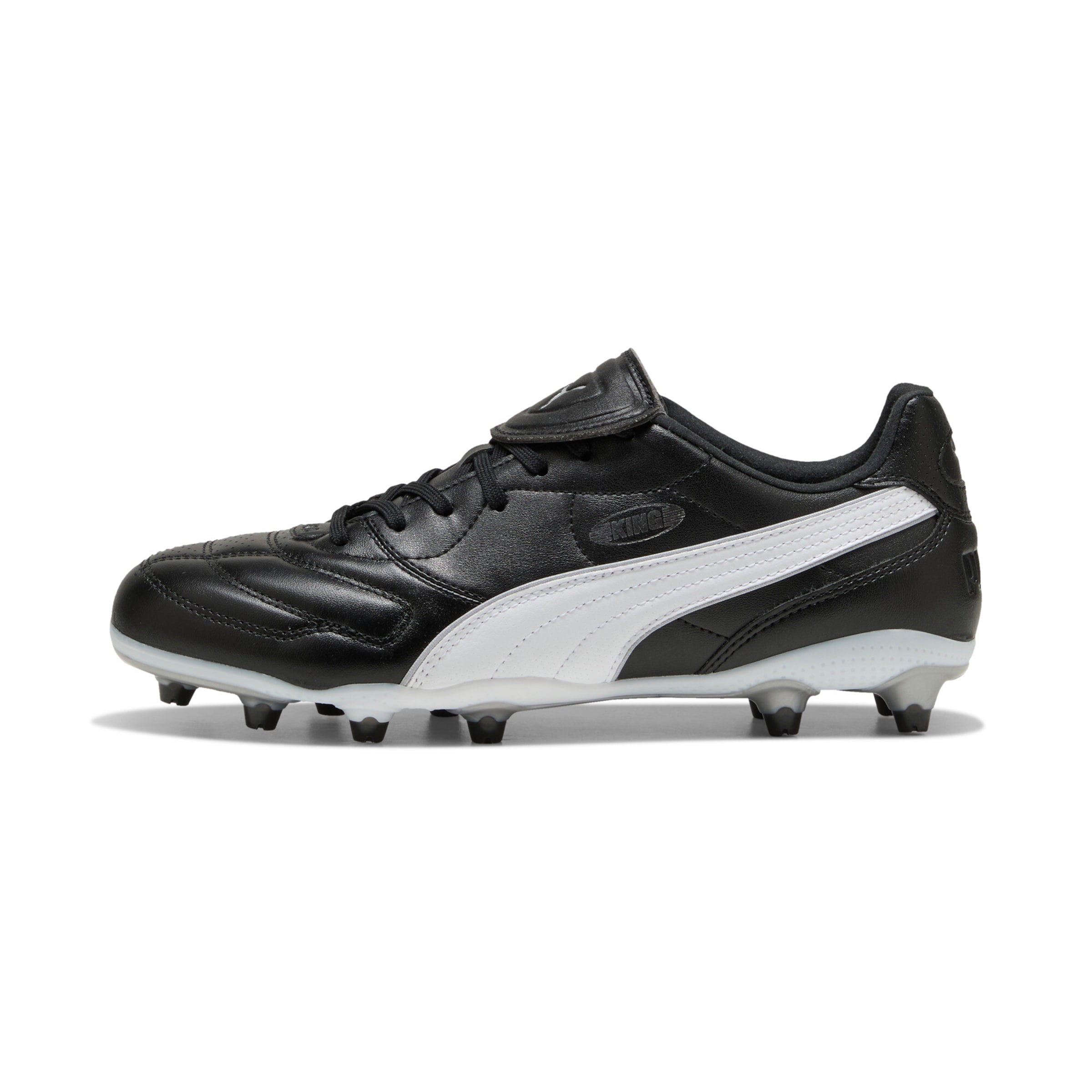 PUMA Soccer shoe in Black: front