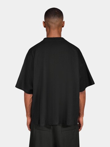 Maglietta 'Heure Noire T-Shirt - T17688' di Made By Society in nero