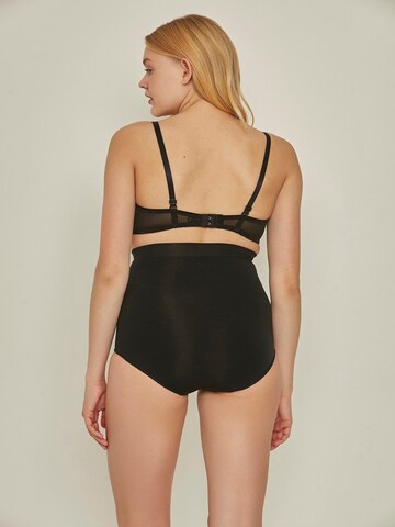 C&City Shaping slip in Black