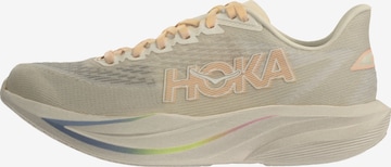 Chaussure de course 'MACH 7' HOKA en beige : devant