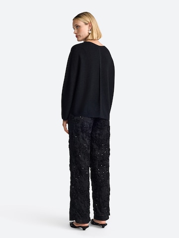 Rich & Royal Sveter - Čierna