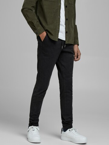 Effilé Pantalon 'Vega' Jack & Jones Junior en noir : devant