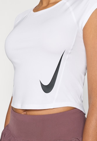 NIKE Λειτουργικό μπλουζάκι 'TEMPO SWOOSH' σε λευκό