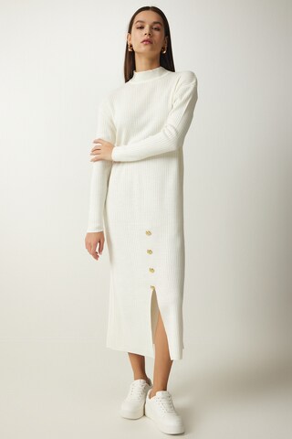 Happiness İstanbul Strikkjole i beige