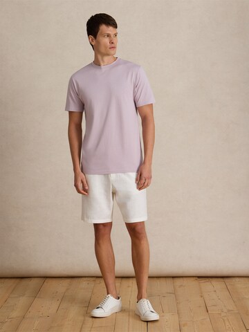 DAN FOX APPAREL - Ajuste regular Camiseta 'Piet' en lila
