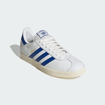 Baskets basses 'Gazelle' ADIDAS ORIGINALS en blanc